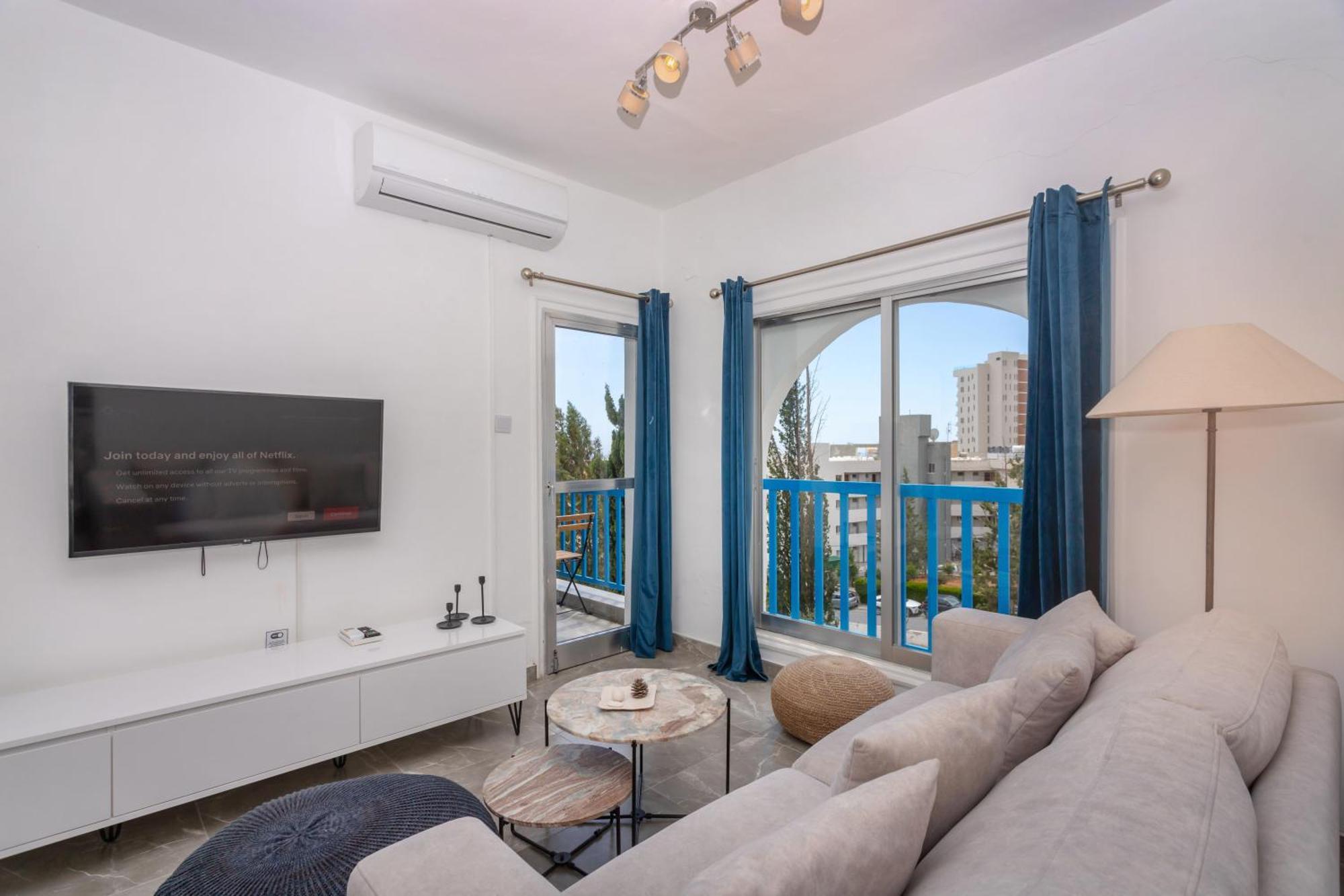 White Arches Apt #2 By Trulycyprus Limassol Zewnętrze zdjęcie